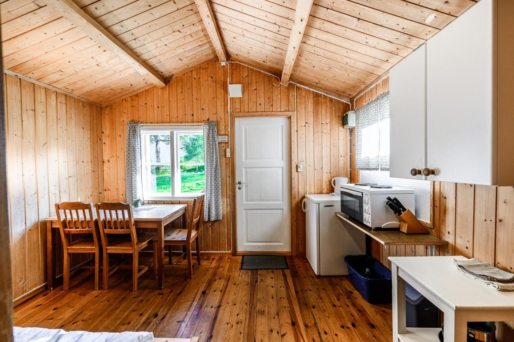 Korsbakken Camping Isfjorden Bilik gambar